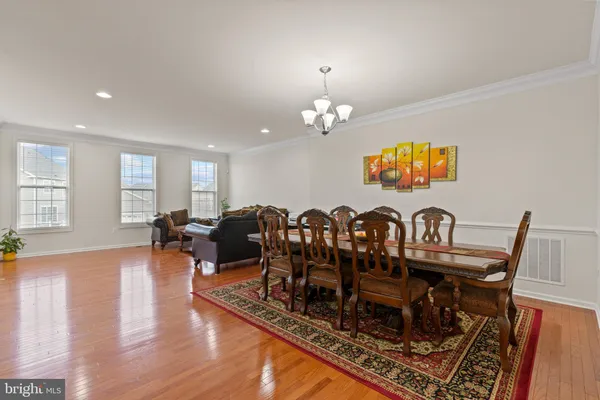 $3,650 | 43163 Mitcham Square, Ashburn, VA 20148
