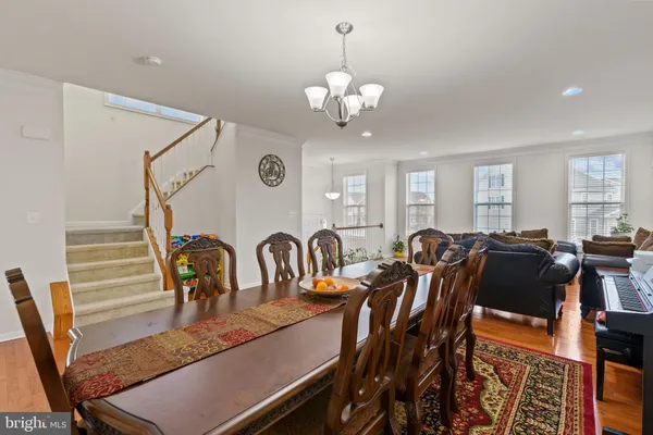 $3,650 | 43163 Mitcham Square, Ashburn, VA 20148