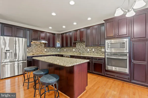 $3,650 | 43163 Mitcham Square, Ashburn, VA 20148