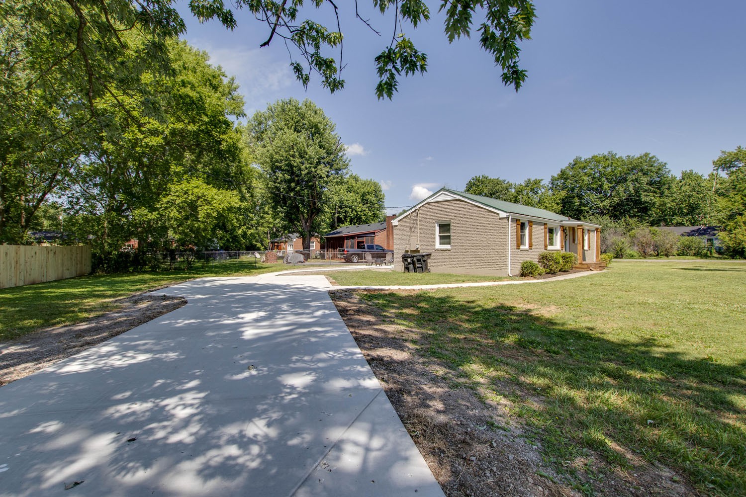 604 Cardinal Drive Murfreesboro, TN 37130 - Photo 3 of 16 a front view of a house with a yard