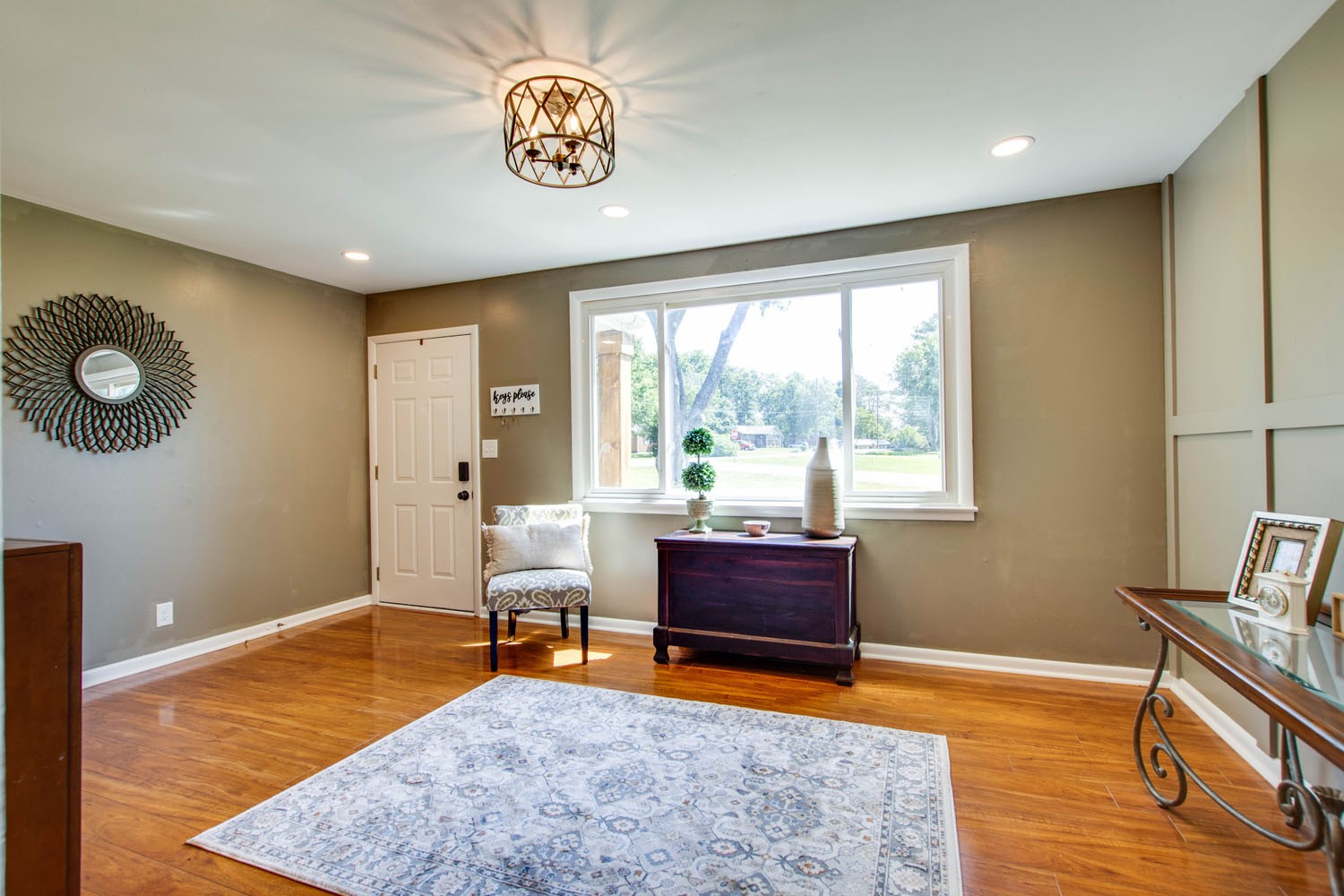604 Cardinal Drive Murfreesboro, TN 37130 - Photo 7 of 16 a living room with furniture and a window