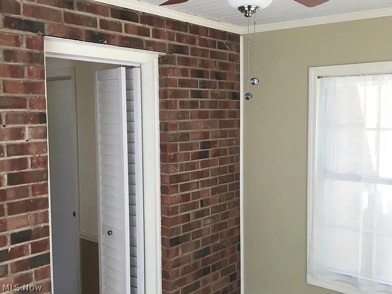 2312 Milton Road Cleveland, OH 44118 - Photo 11 of 18 Gallery Image 11