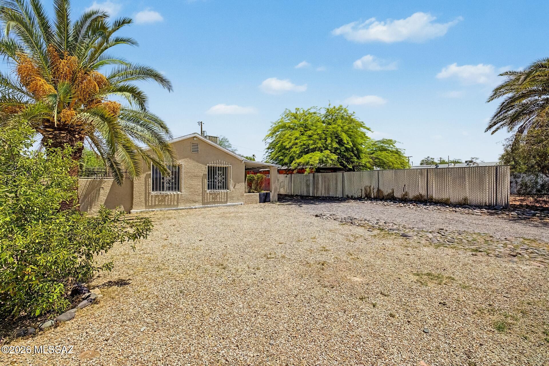 201 East Rodeo Drive Tucson, AZ 85714 - Photo 4 of 23 Front Yard