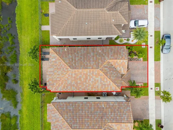 $720,000 | 3332 West 95th Terrace, Hialeah, FL 33018