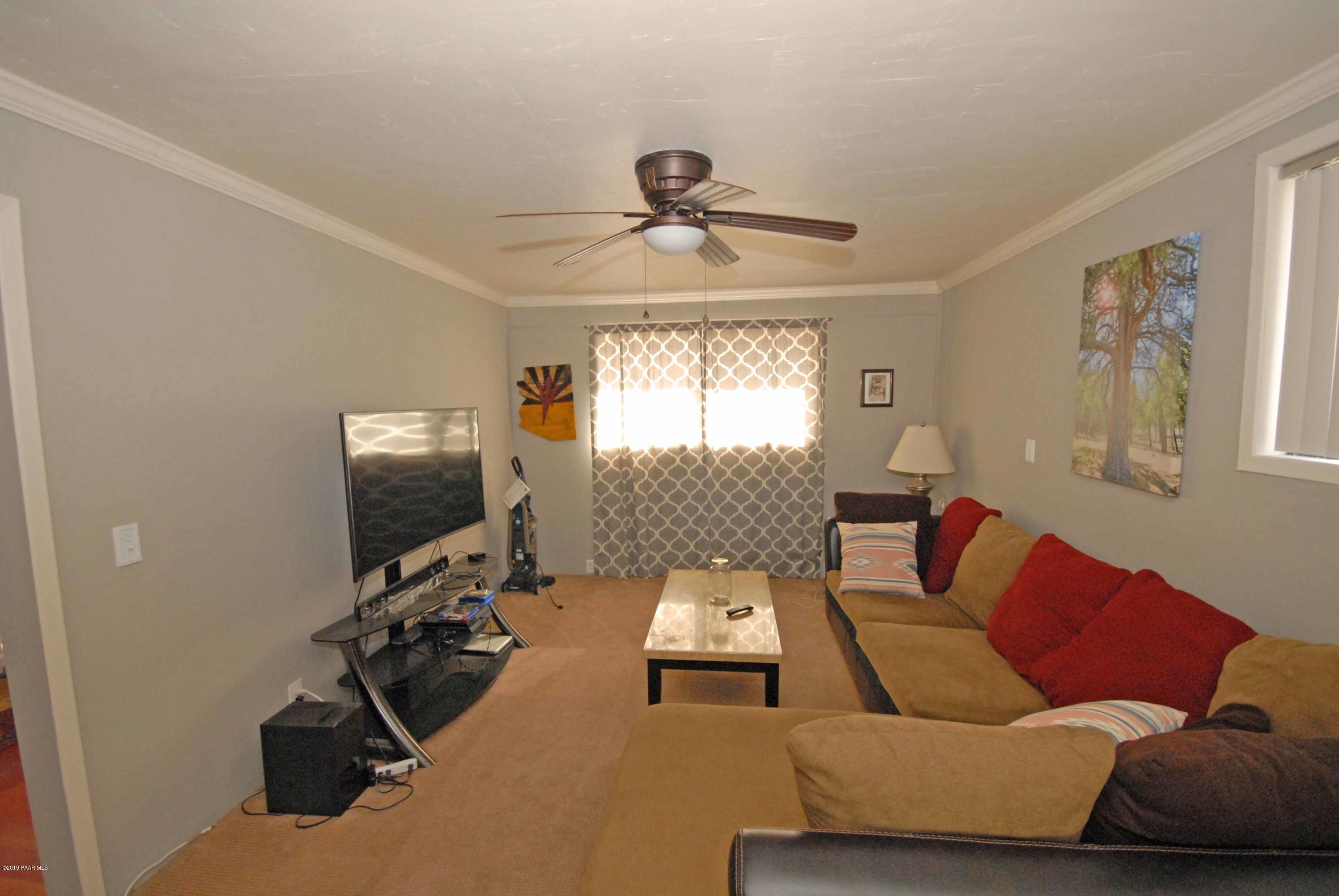 2048 Monte Road Prescott, AZ 86301 - Photo 5 of 20 Living Room
