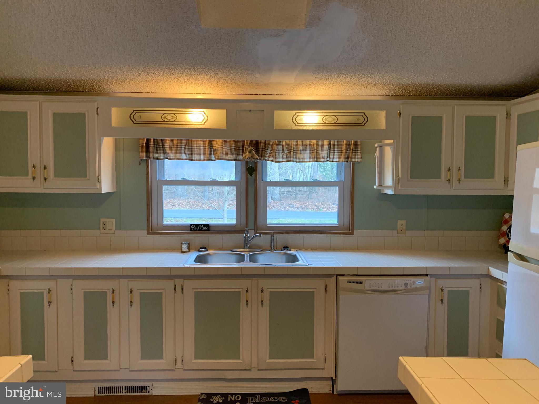 233 Short Kearneysville, WV 25430 - Photo 16 of 33 Kitchen has new stainless steel sink & new faucet