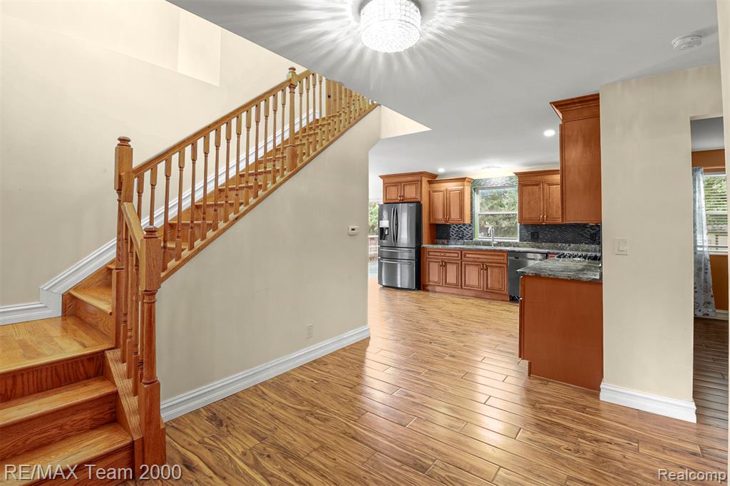 1895 Big Trail Road Walled Lake, MI 48390 - Photo 12 of 40 Gallery Image 12