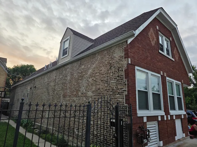 $459,000 | 2800 South St Louis Avenue, Chicago, IL 60623