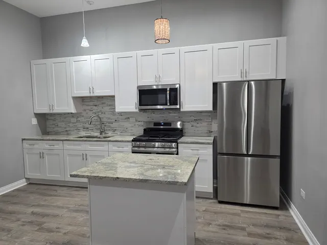 $459,000 | 2800 South St Louis Avenue, Chicago, IL 60623