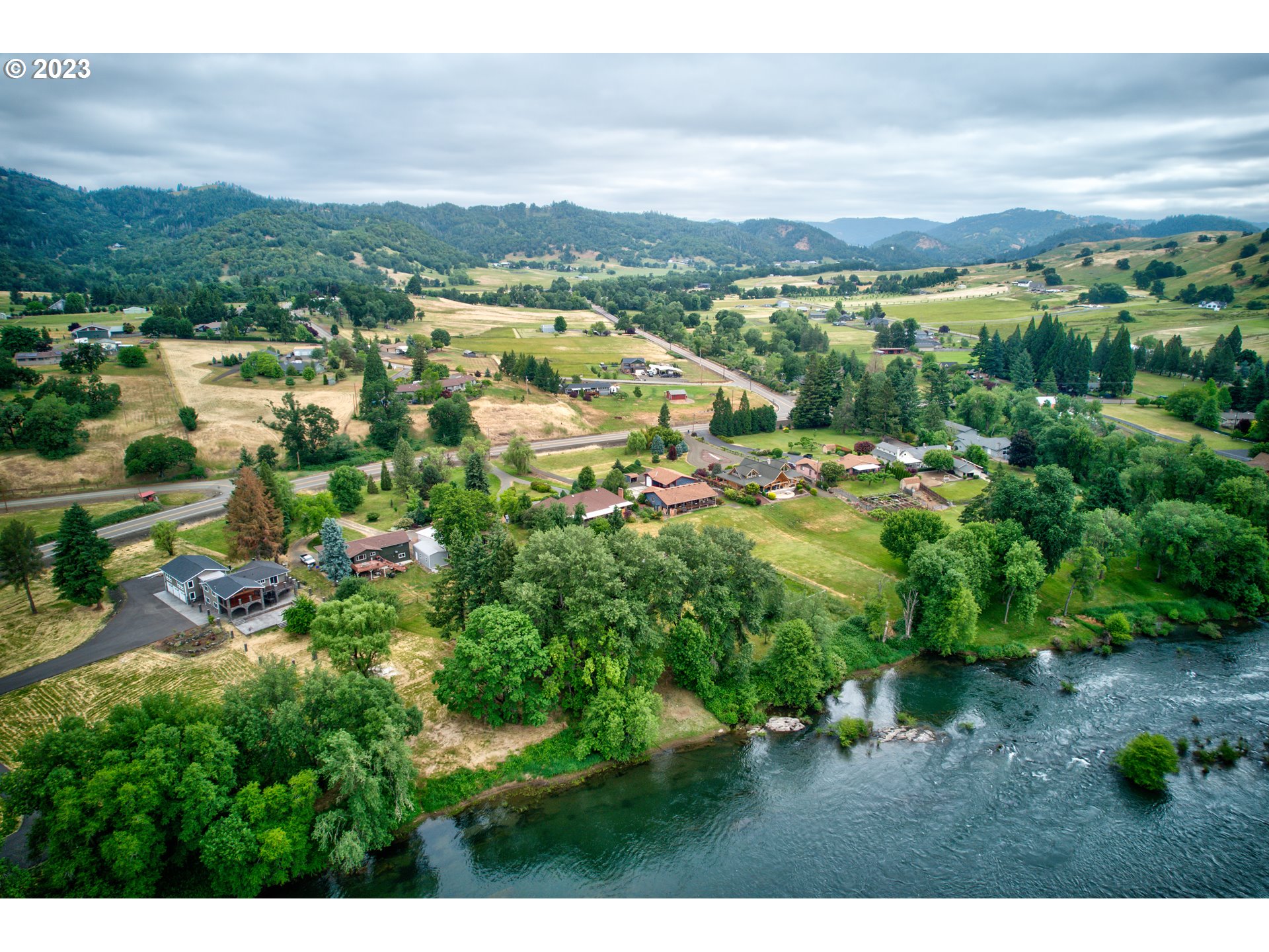 2150 Del Rio Road Roseburg, OR 97471 - Photo 41 of 47 Gallery Image 41
