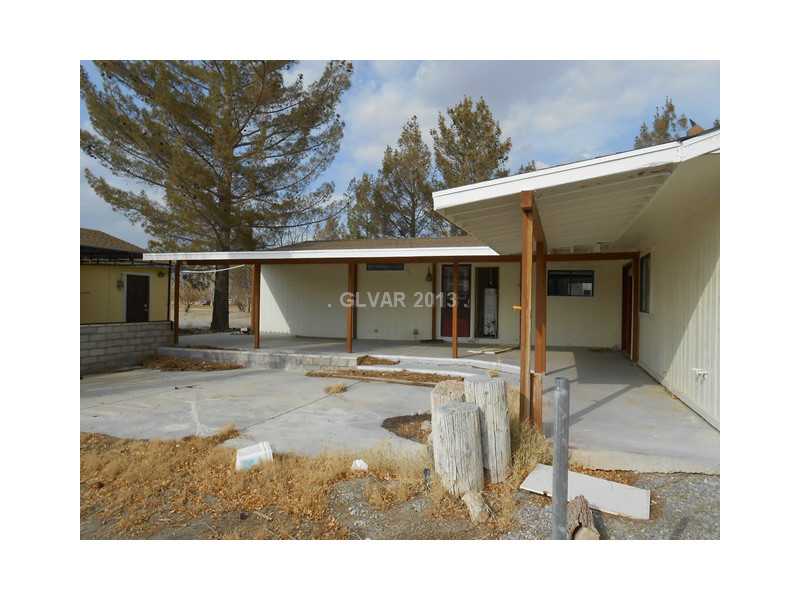 4901 Lawrence Road Pahrump, NV 89048 - Photo 17 of 23 Exterior Back.