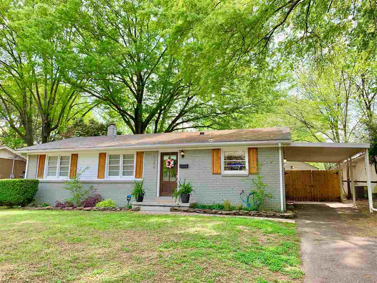 1248 Wilbec Road Memphis, TN 38117 - Photo 1 of 23