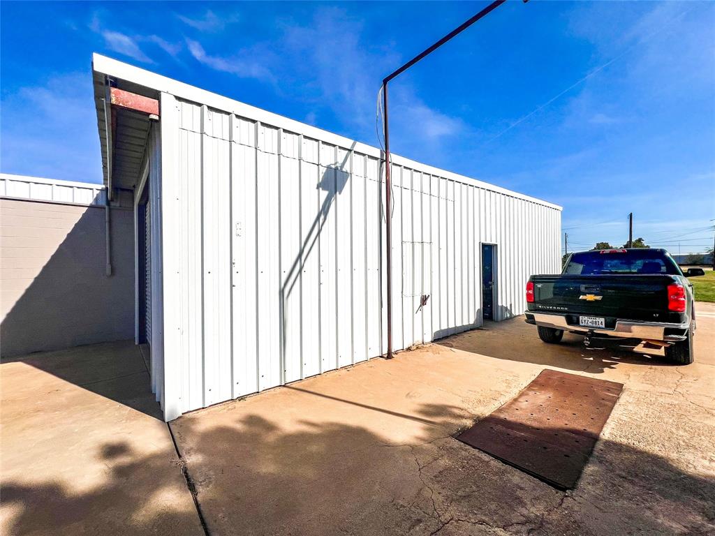 704 North 1st Street Haskell, TX 79521 - Photo 3 of 13