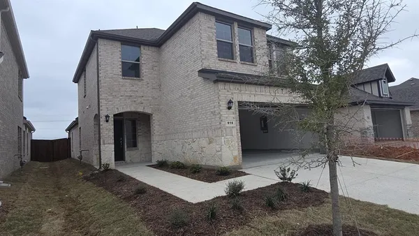 $2,699 | 916 Lost Mine Trail, Little Elm, TX 75068