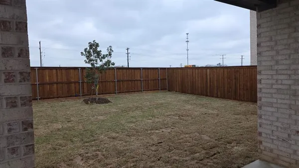 $2,699 | 916 Lost Mine Trail, Little Elm, TX 75068