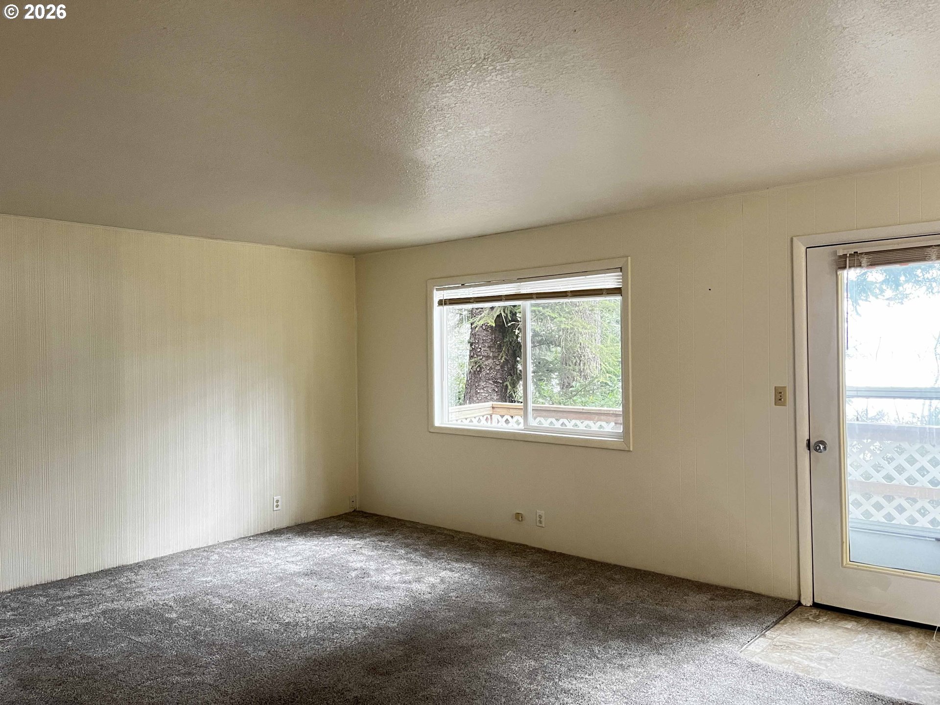 83189 Clear Lake Road Florence, OR 97439 - Photo 17 of 32