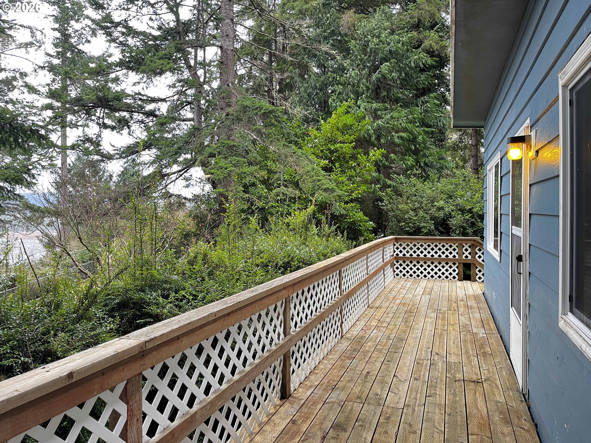 83189 Clear Lake Road Florence, OR 97439 - Photo 21 of 32