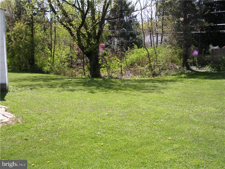 720 Susquehanna Road Rydal, PA 19046 - Photo 3 of 12