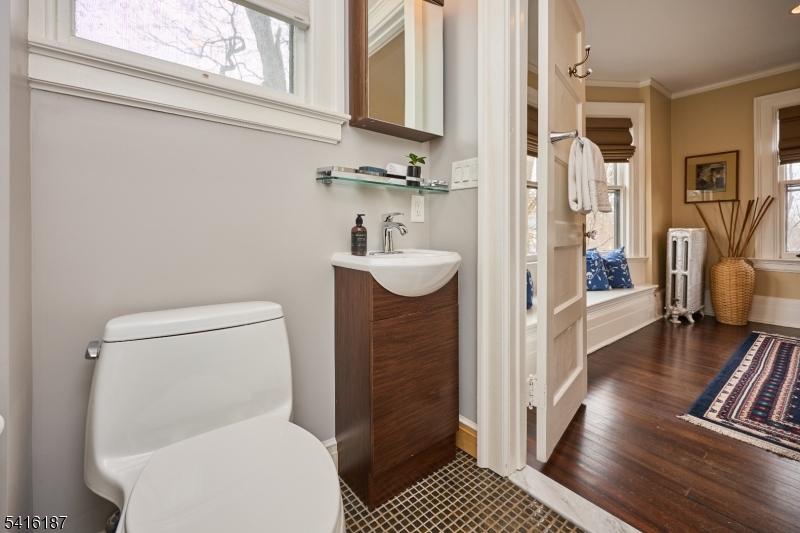 330 Hartford Road South Orange, NJ 07079 - Photo 29 of 50