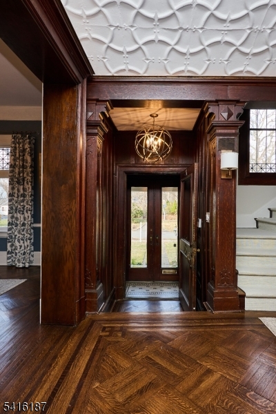 330 Hartford Road South Orange, NJ 07079 - Photo 3 of 50