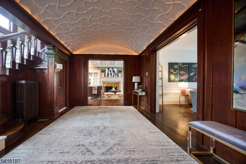 330 Hartford Road South Orange, NJ 07079 - Photo 5 of 50