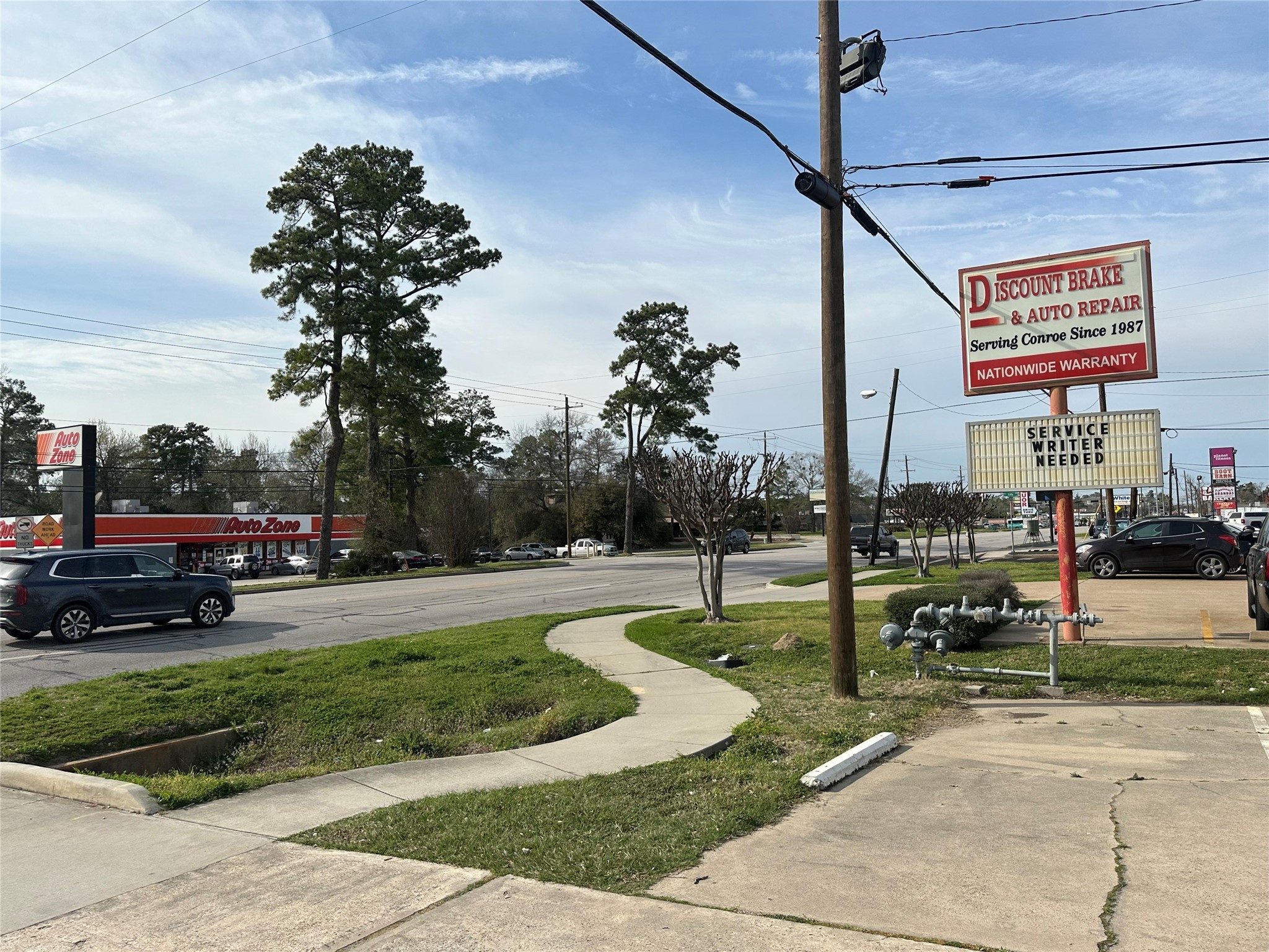 1806 North Frazier Street Conroe, TX 77301 - Photo 9 of 11 a view of a park