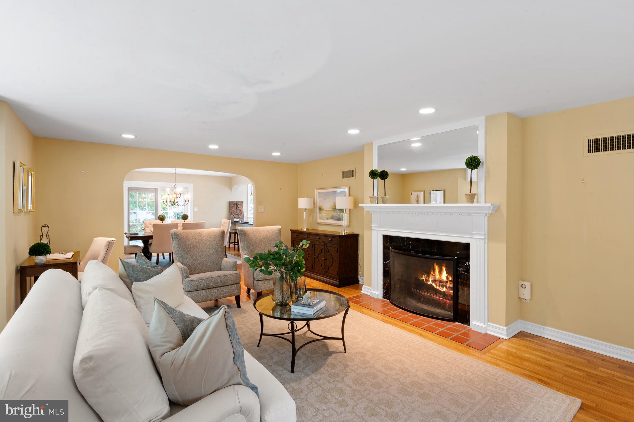17 Kershaw Road Wallingford, PA 19086 - Photo 21 of 40 Living Room