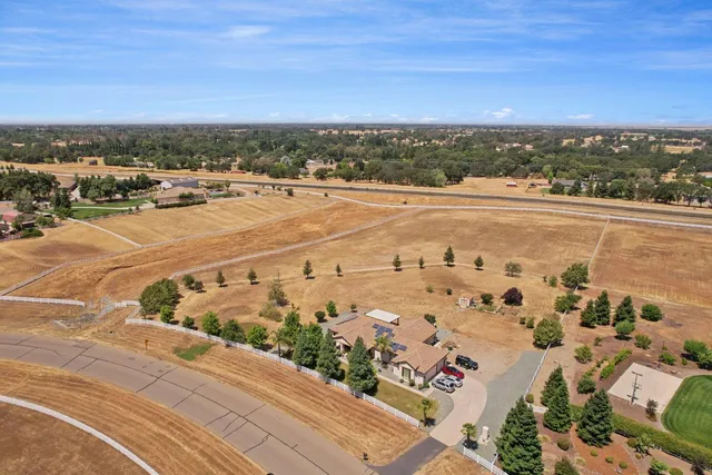 $1,040,888 | 9240 Stablegate Road, Wilton, CA 95693