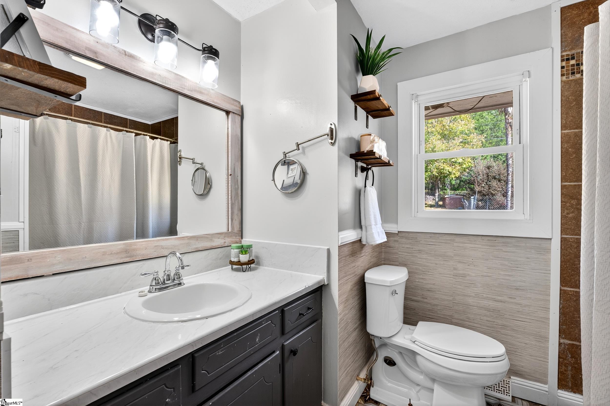 114 Hillview Circle Anderson, SC 29621 - Photo 13 of 39