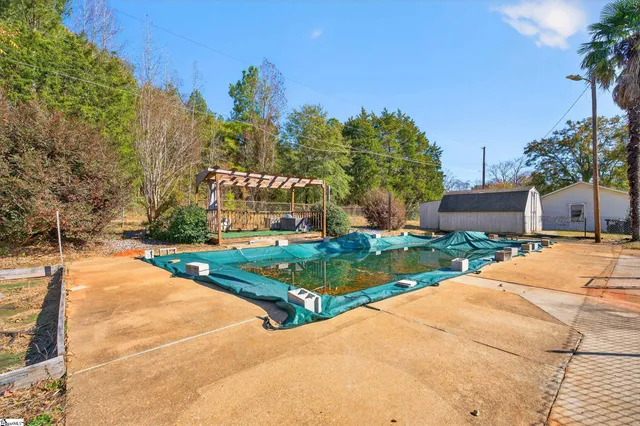 $355,000 | 114 Hillview Circle, Anderson, SC 29621