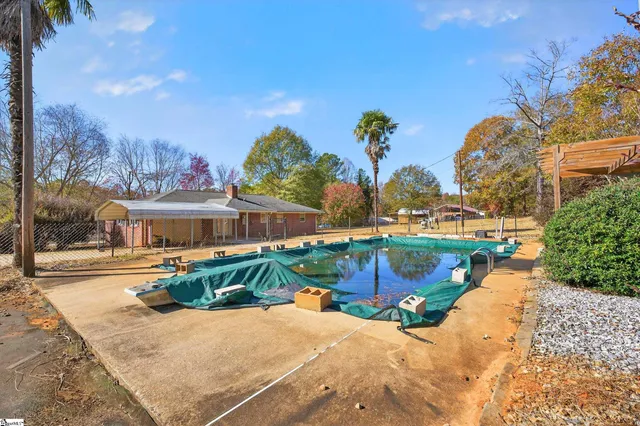 $355,000 | 114 Hillview Circle, Anderson, SC 29621