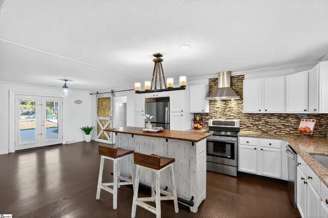 $355,000 | 114 Hillview Circle, Anderson, SC 29621