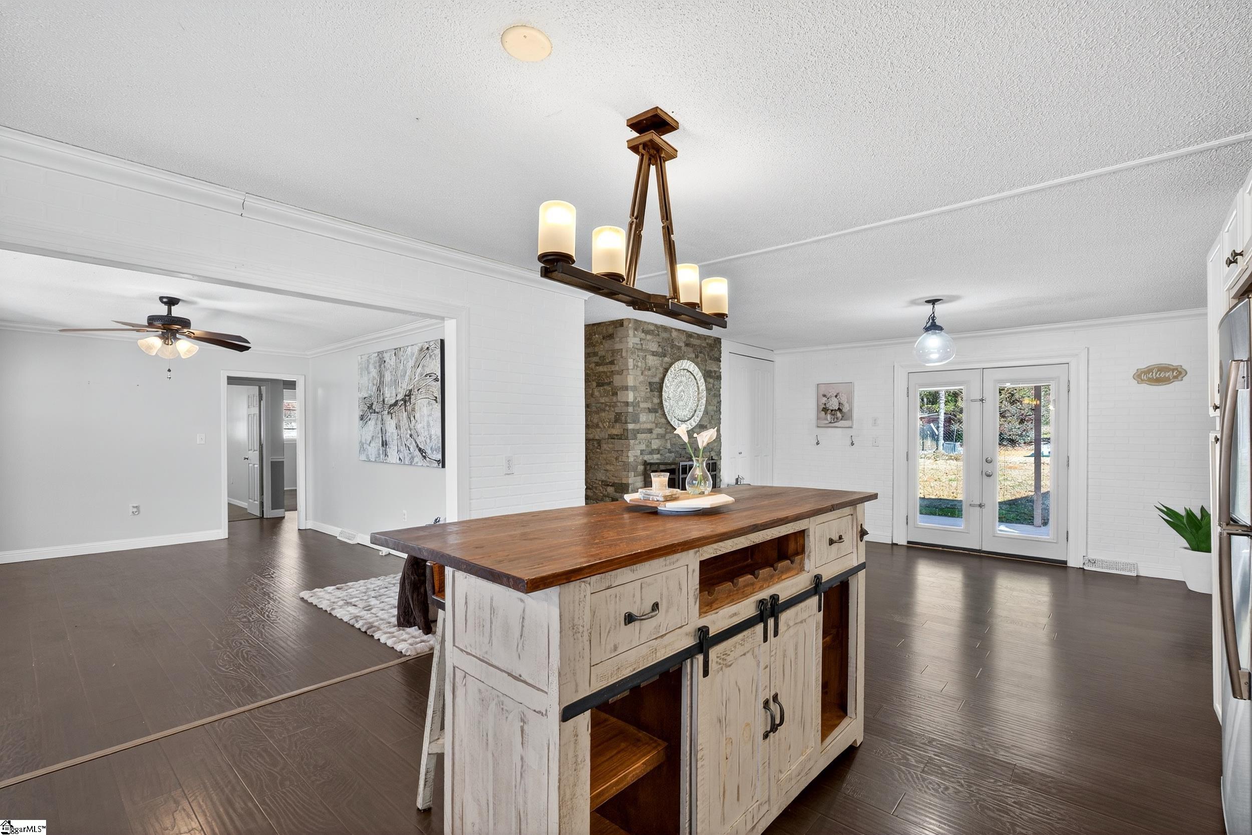 114 Hillview Circle Anderson, SC 29621 - Photo 9 of 39