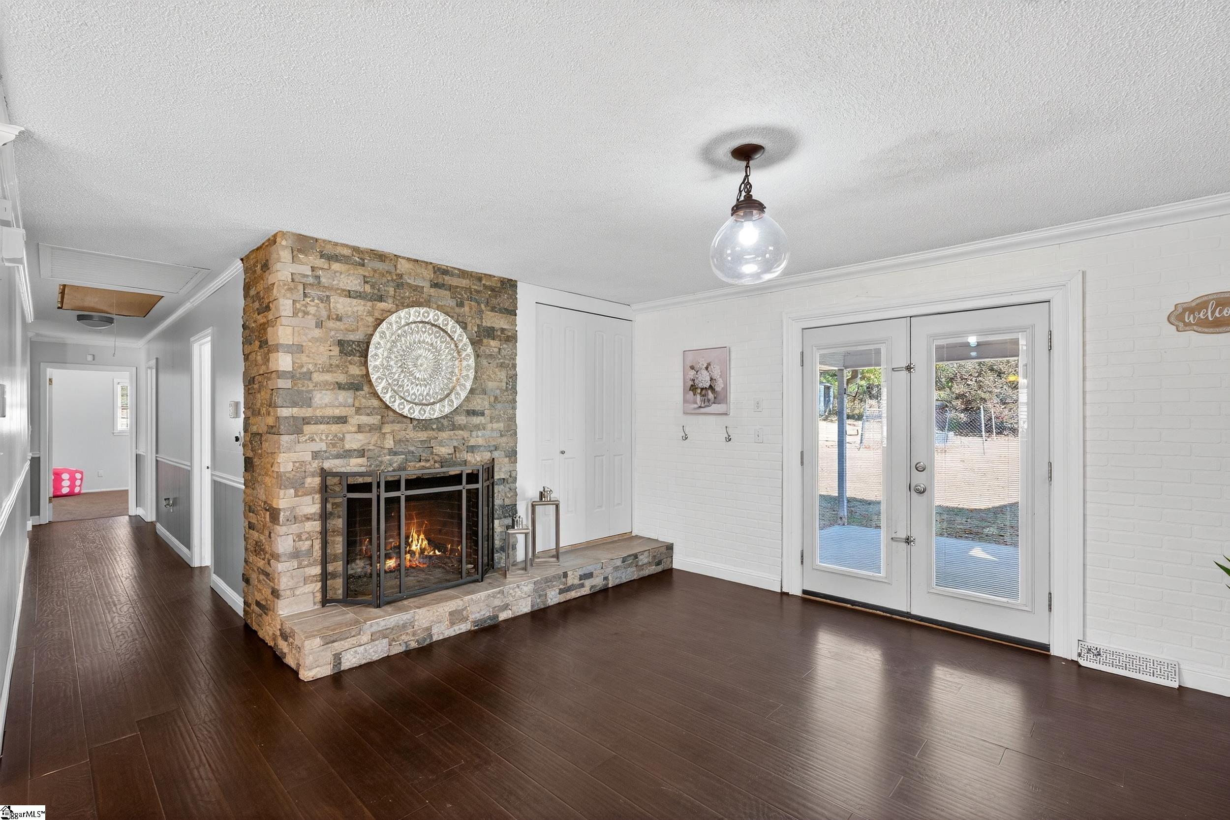 114 Hillview Circle Anderson, SC 29621 - Photo 10 of 39