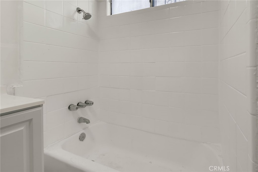 1024 West Reeve Street Compton, CA 90220 - Photo 17 of 69
