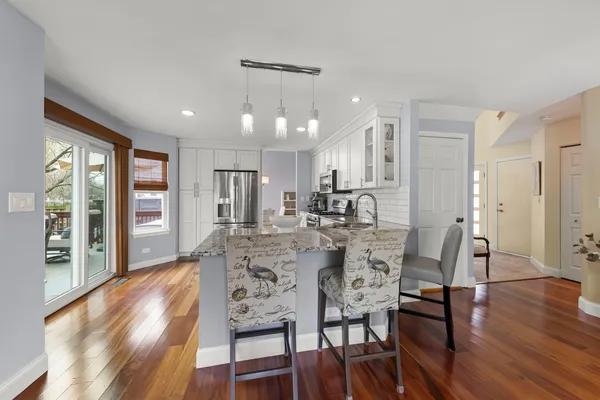 $529,900 | 2304 Periwinkle Court, Naperville, IL 60540