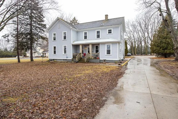 $564,900 | 9651 North Clayton Avenue, Neenah, WI 54956