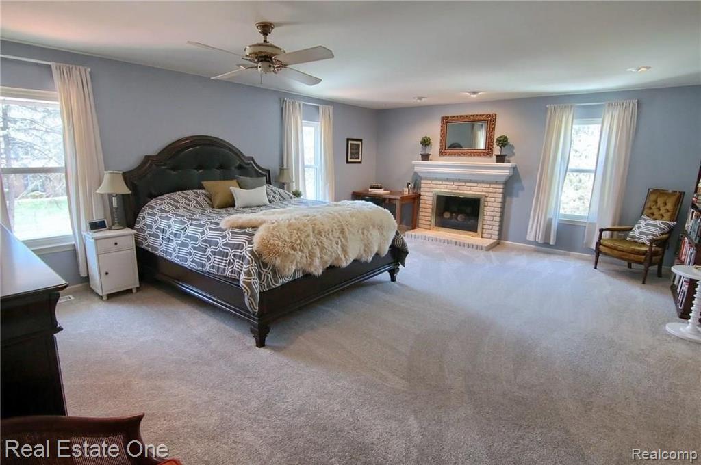36225 Fredericksburg Road Farmington Hills, MI 48331 - Photo 20 of 30