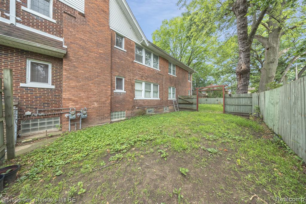 16581 Baylis Street Detroit, MI 48221 - Photo 32 of 34