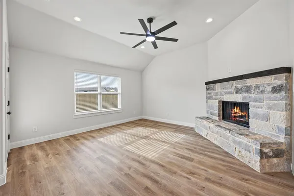 $389,900 | 1400 Oak Valley, Denton, TX 76209