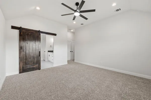 $389,900 | 1400 Oak Valley, Denton, TX 76209