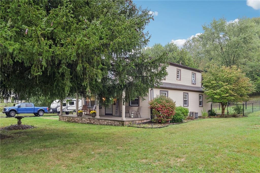 1426 Eastbrook Road New Castle, PA 16101 - Photo 3 of 50