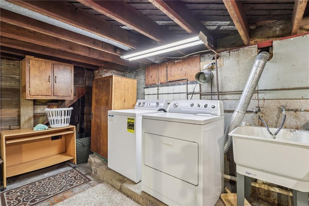 1426 Eastbrook Road New Castle, PA 16101 - Photo 37 of 50