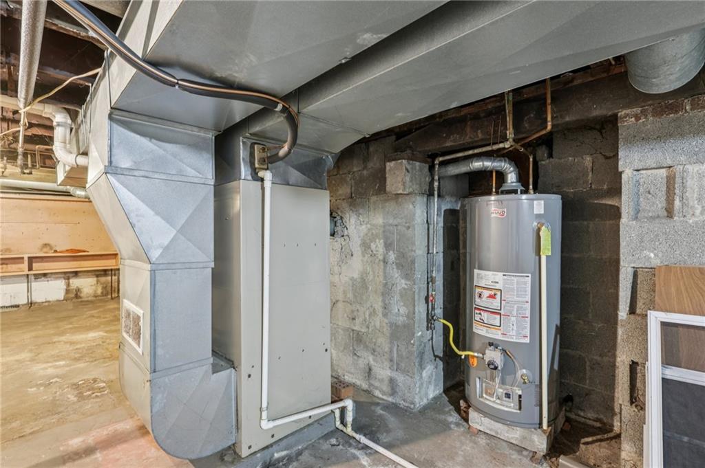 1426 Eastbrook Road New Castle, PA 16101 - Photo 38 of 50