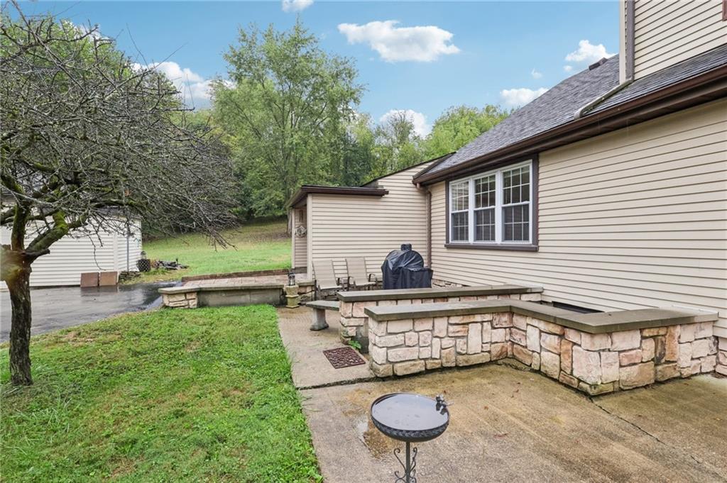 1426 Eastbrook Road New Castle, PA 16101 - Photo 40 of 50