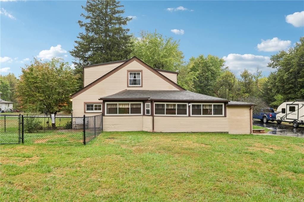 1426 Eastbrook Road New Castle, PA 16101 - Photo 42 of 50