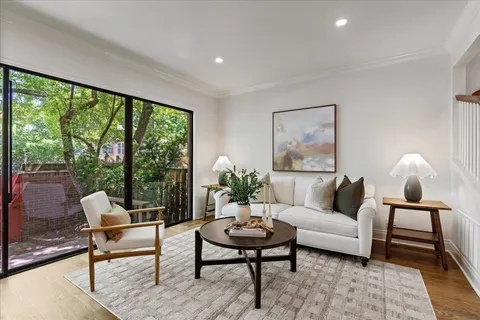 $1,199,000 | 1932 North Larrabee Street, Chicago, IL 60614
