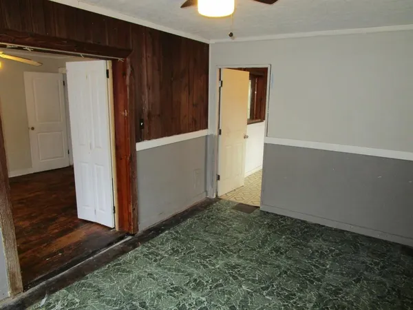 $57,500 | 515 West McLain Street, Seymour, TX 76380