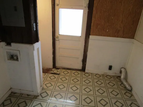 $57,500 | 515 West McLain Street, Seymour, TX 76380