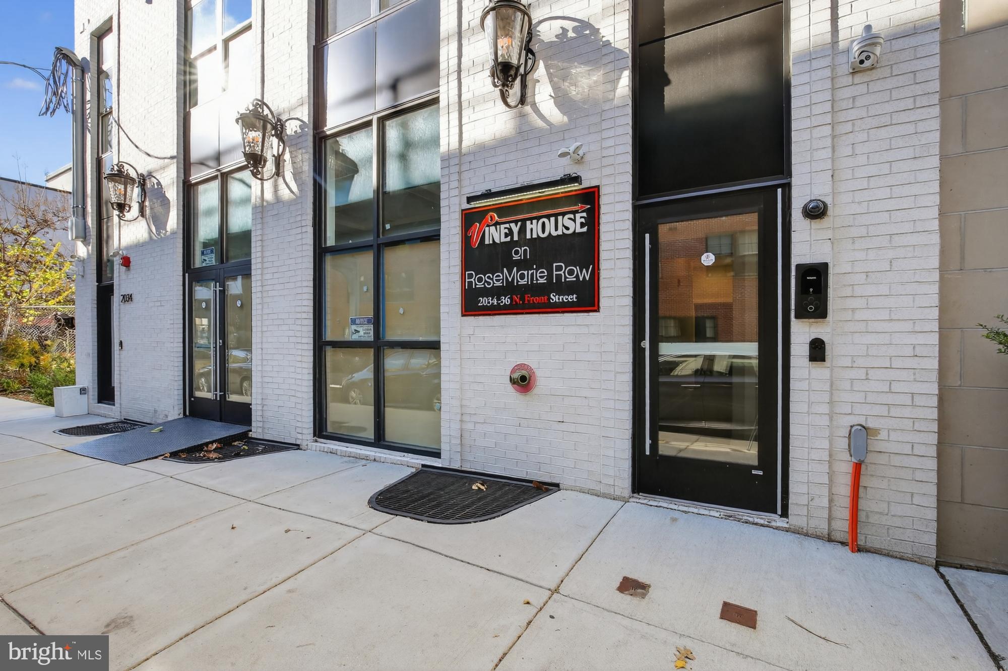 a view of a building entrance